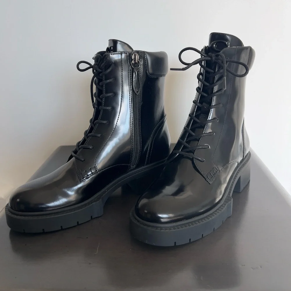 COACH Leighton Black High Shine Leather Ankle Boots size 6.5 NWOT - Picture 2 of 16